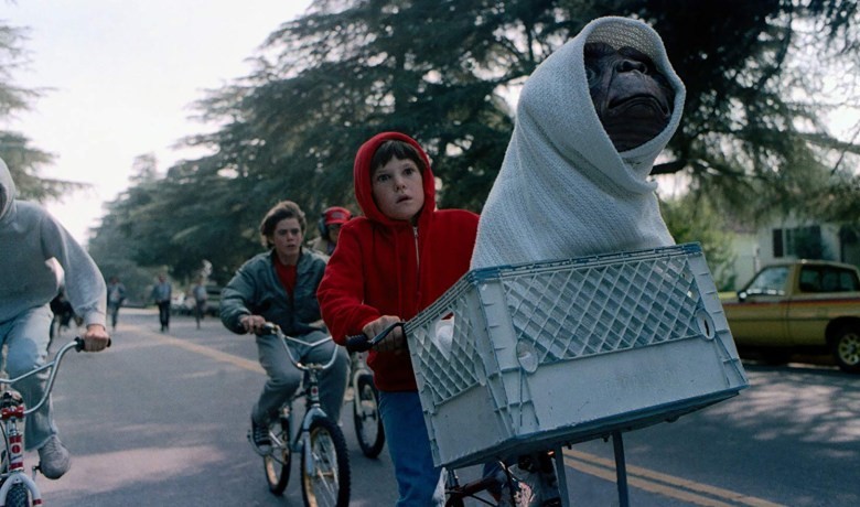 E.T.-The-Extra-Terrestrial-1982.jpg