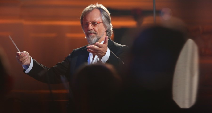 Jan A.P. Kaczmarek in studio