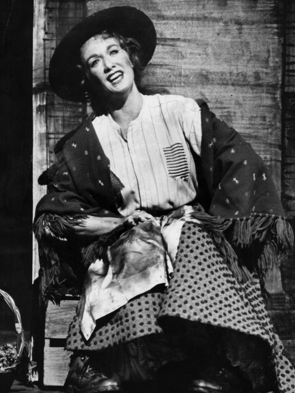 Marni Nixon como Eliza Doolittle en My Fair Lady