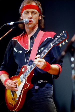 Mark Knopfler-2